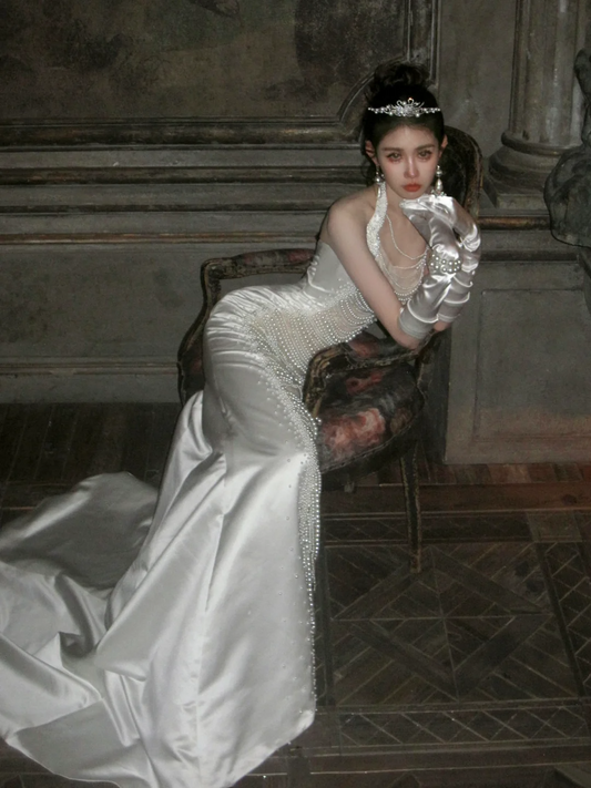 Sexy Mermaid Halter White Wedding Dress With Pearls Fairytale Brides Gown Wedding Dresses N068