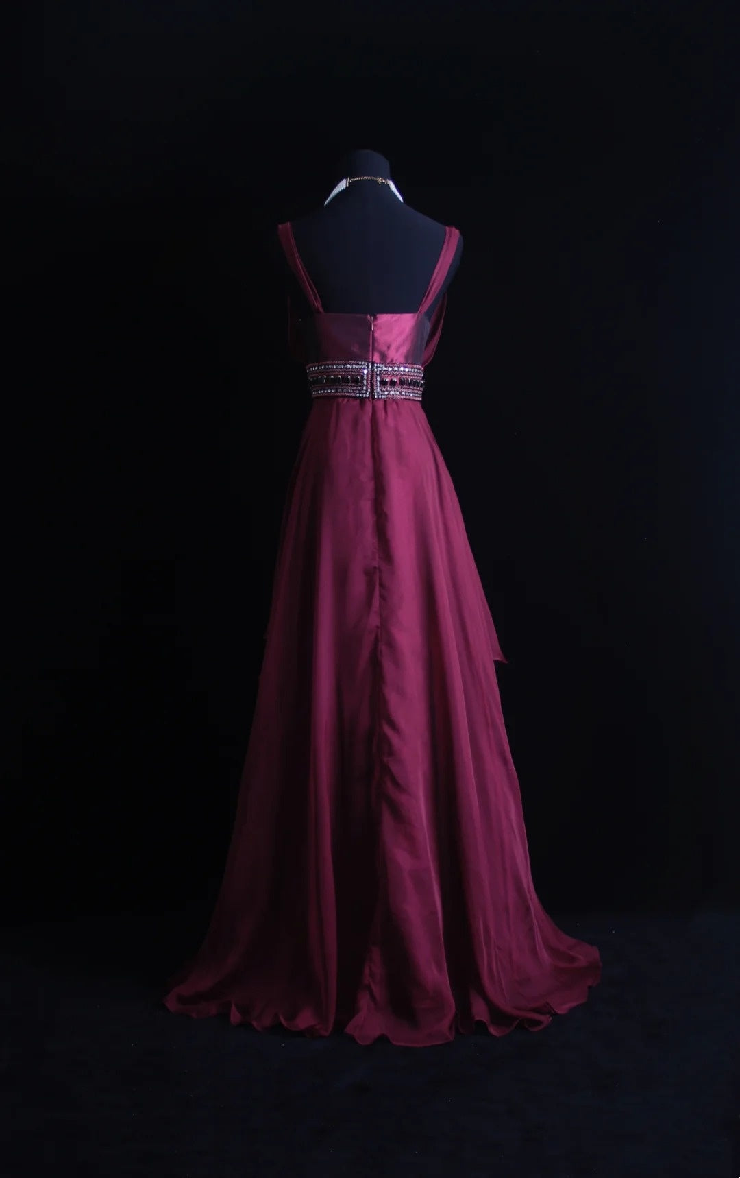 Retro-A-Linien-Chiffonkleid mit herzförmigem Ausschnitt und perlenbesetztem Oberteil im 90er-Jahre-Stil – Inspiration für Outfits zum 18. Geburtstag – Festliches Kleid N492