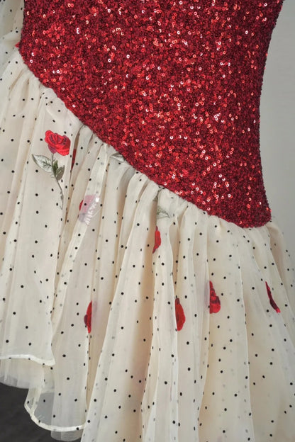 Robe de bal courte sirène à fines bretelles et sequins rouges, idéale pour les jeunes filles de 16 ans (N1177)