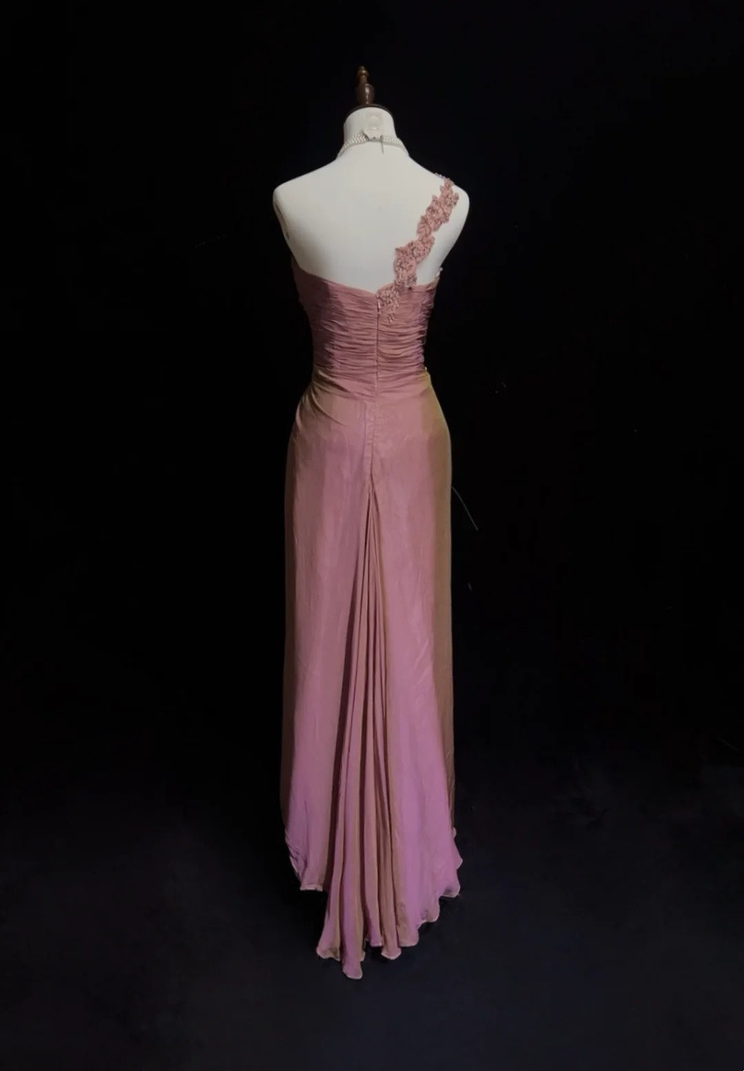 Vintage Ballkleider Scheide One Shoulder Pink mit Applikationen 1960er Jahre Langes Abendkleid N2608