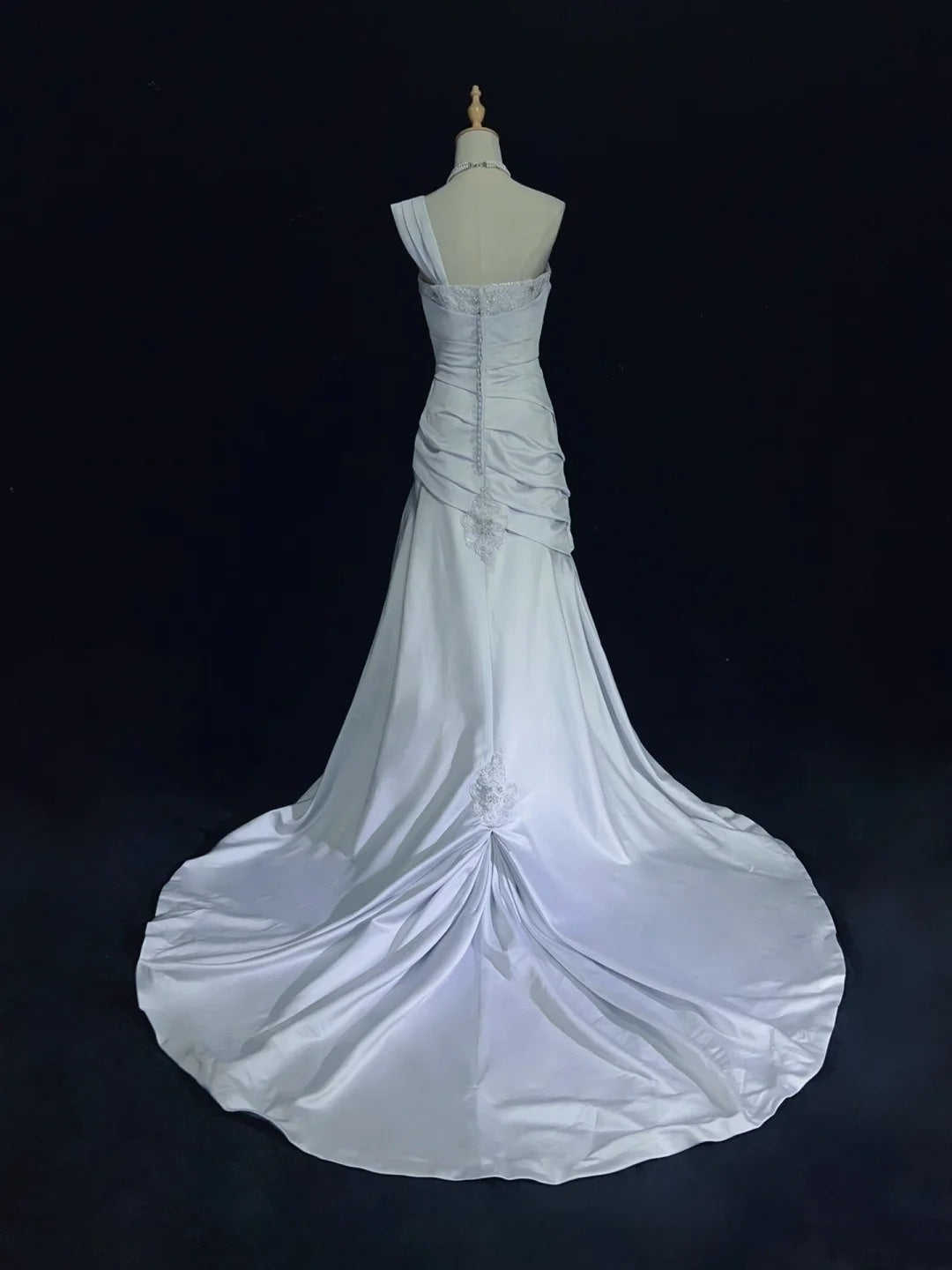 Bescheidene Abschlussballkleider Meerjungfrau One Shoulder Hellblau Satin Mit Spitze Langes formelles Tanzkleid N3000