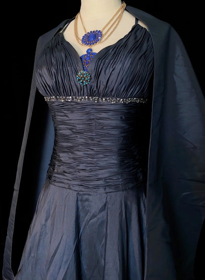 Robes de bal intemporelles en taffetas bleu marine, avec perles et cape, tenues de soirée N3287