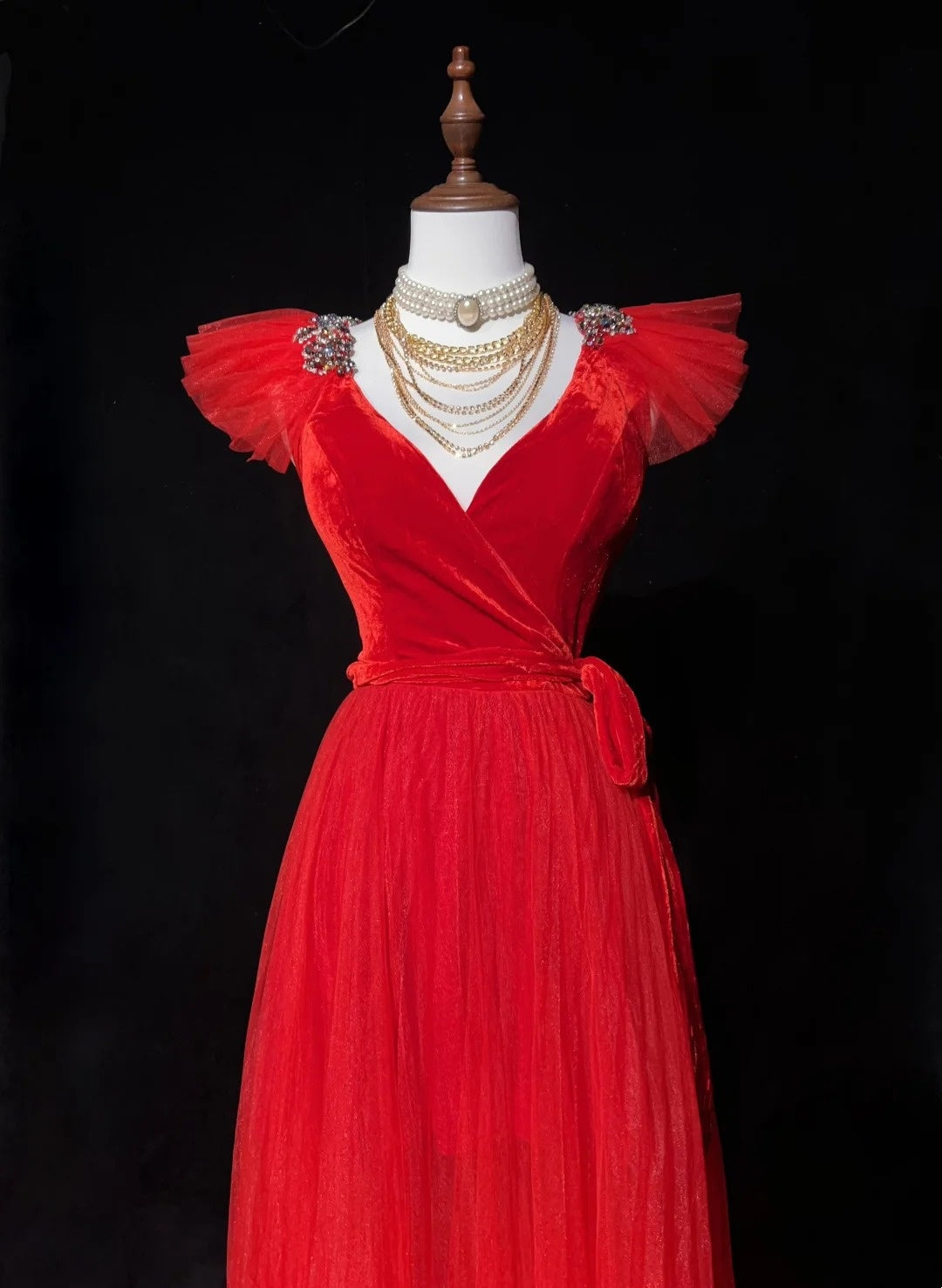 Vintage Prom Dresses A line V Neckline Red Sleeveless Tulle 1980s Long Formal Evening Gown N2629