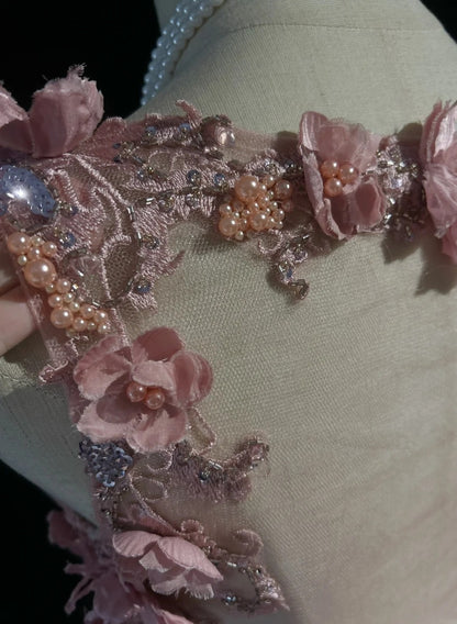 Vintage Abschlussballkleider A-Linie V-Ausschnitt Rosa Chiffon 70er Jahre mit 3D Blumen Perlenbesatz Langes Abendkleid N2528