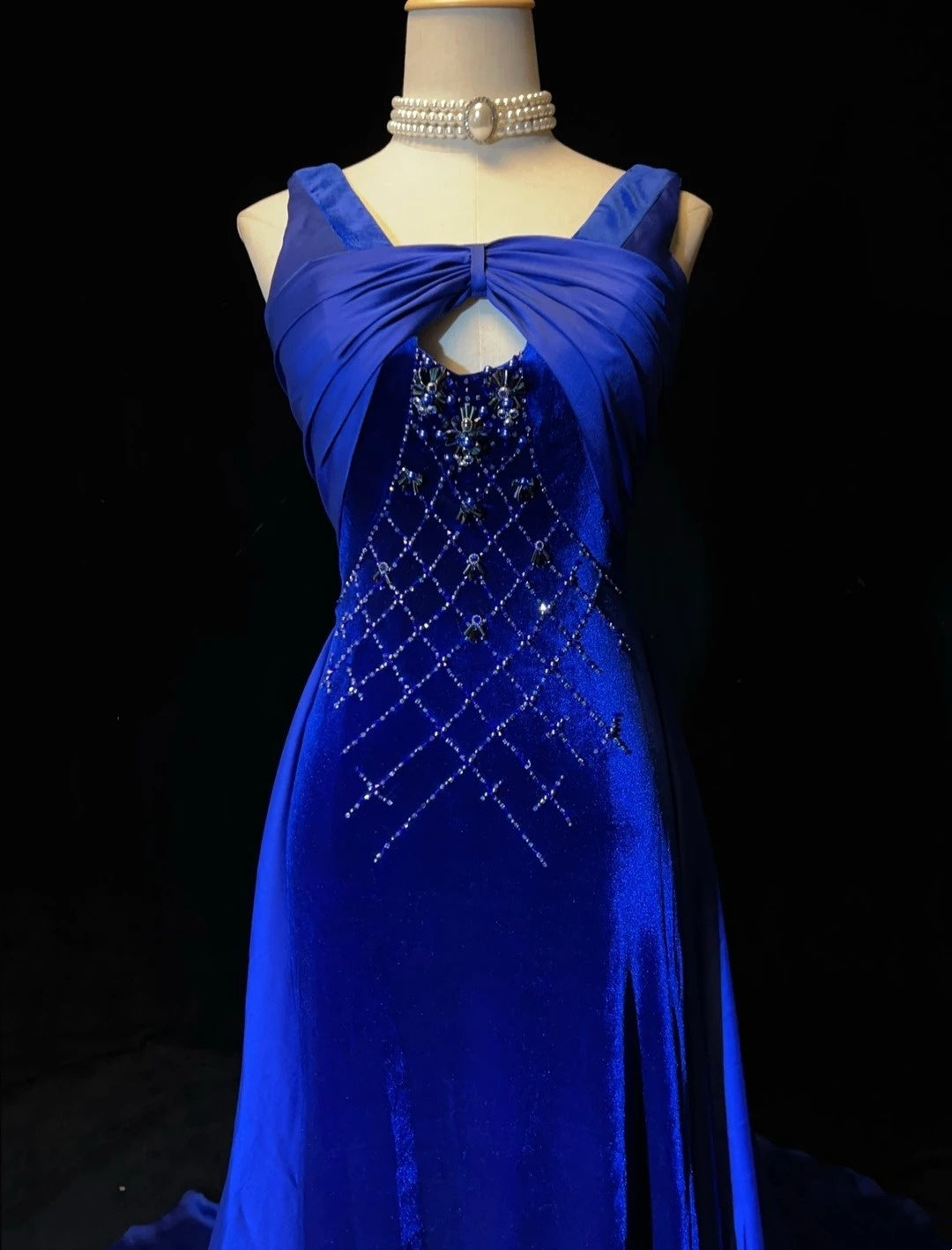 Robes de bal vintage Sirène Bleu Royal Velours Sans Manches Avec Perles Années 90 Longue Robe de soirée N2902