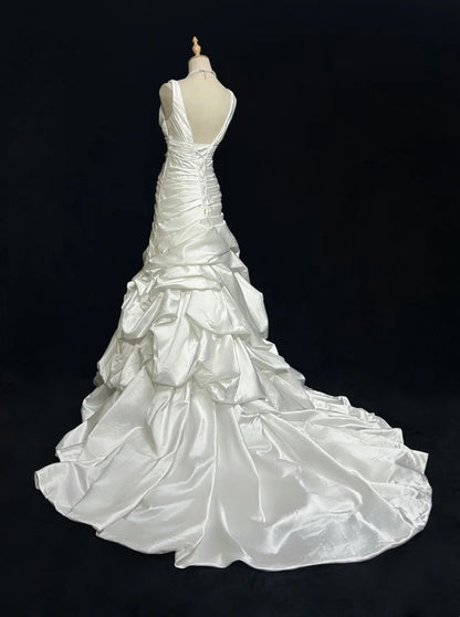 Vintage Mermaid V Neckline Sleeveless Floor Length Satin White Ruffled Ruched Wedding Dresses RB3314