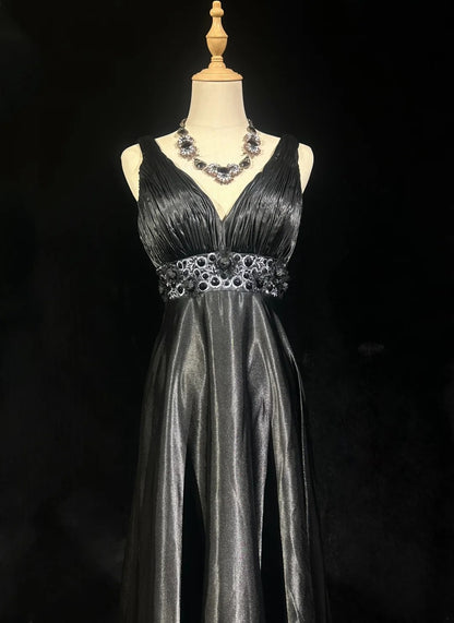 Robes de bal vintage Trapèze Empire Satin Noir Perlées Années 1980 Longue Robe de soirée N2624