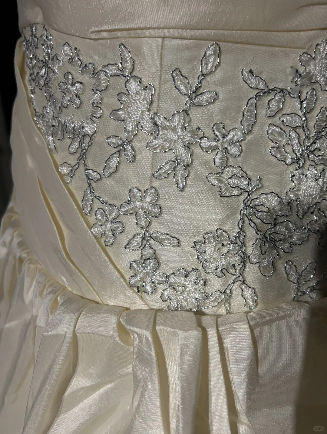 Vintage Prom Dresses 80er Jahre Ballkleid Hellchampagner Trägerlos mit Spitze Abendoutfits N3470