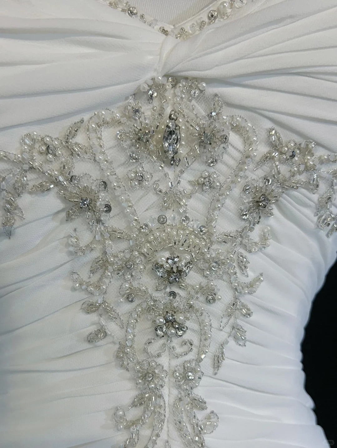 Robes de Mariée Intemporelles Sirène Bretelles Spaghetti Mousseline Blanche avec Écharpe Longue Robe de Mariée N3063