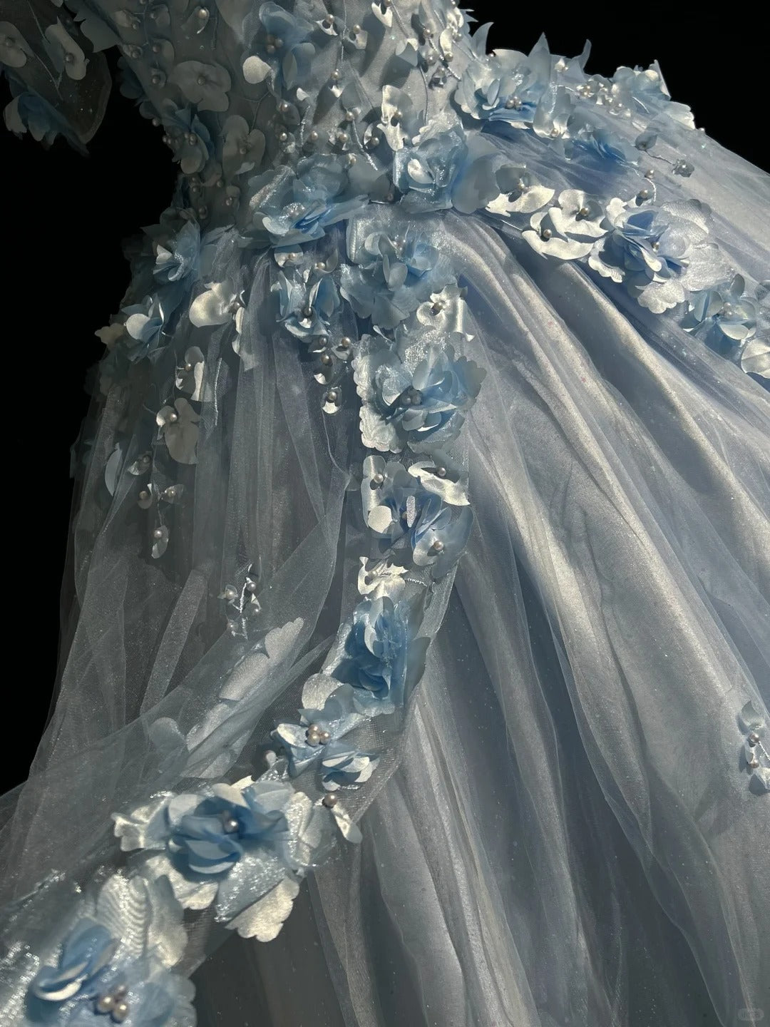 Wunderschöne Abschlussballkleider Ballkleid Off Shoulder Tüll Blau mit Applikationen Langes Abendkleid N2926