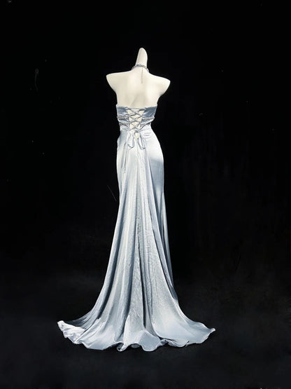 Vintage Prom Dresses 1950er Meerjungfrau Neckholder Silbergrau mit Schlitz Ärmellose Abendgarderobe Formelle Outfits RB4341