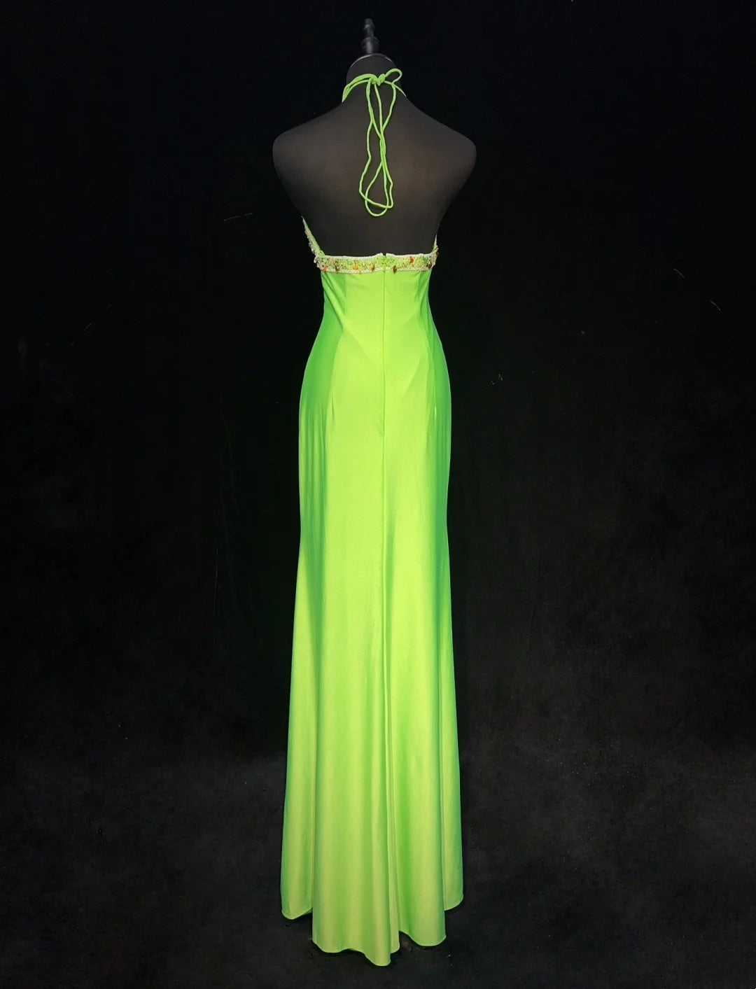 Robes de bal modestes Sirène Halter Vert Satin Longueur Ras du sol Tenues de soirée formelles N3482