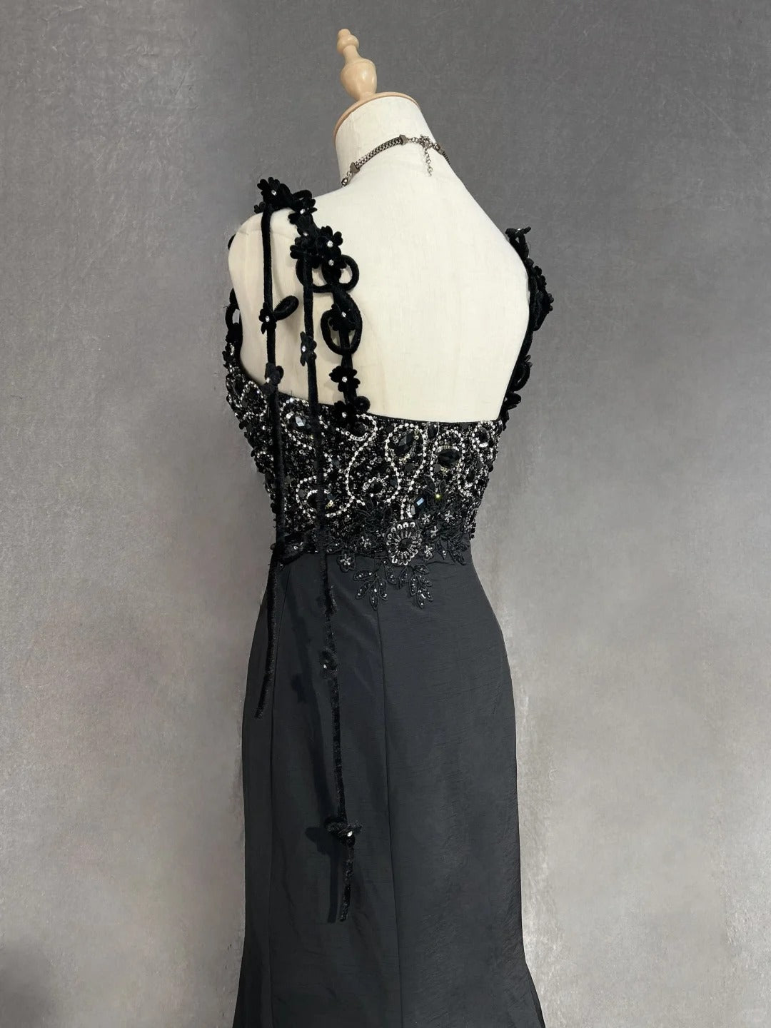 Robes de bal vintage, inspiration sirène, fines bretelles, noires, longues, années 1990, avec applications de perles, robes de soirée N3378