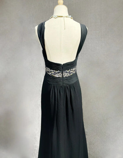 Bescheidene Ballkleider A-Linie Neckholder Schwarz Chiffon Rückenfrei Bodenlang Formelle Abendgarderobe N3484