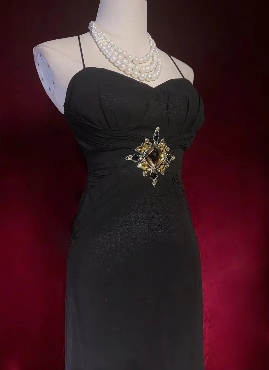 Vintage Prom Dresses A-Linie Spaghetti-Träger Black Tie Kleid mit Perlen 80er Jahre Langes Abendkleid N2730