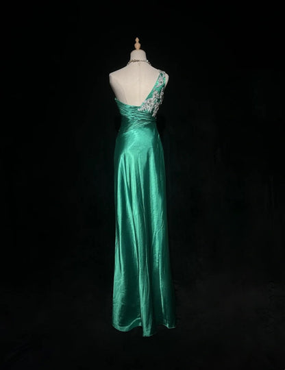 Robes de bal vintage coupe trapèze asymétrique en satin vert des années 70 avec appliques en dentelle longue robe de soirée N2529