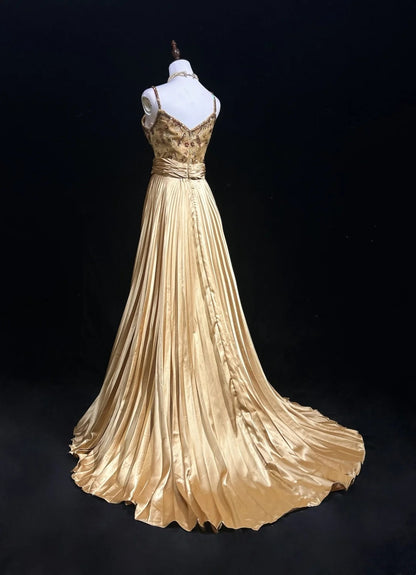 Robes de bal vintage en satin doré coupe trapèze à fines bretelles avec volants et perles, longue robe de soirée N2501