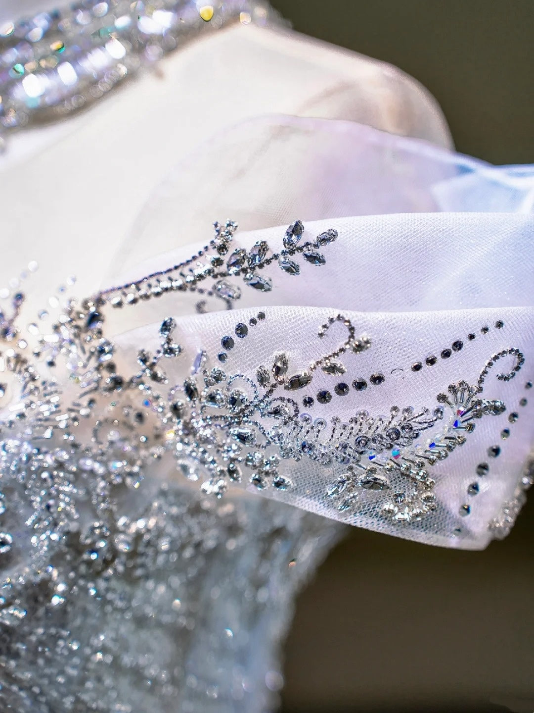 Robe de bal longue bleue à sequins, épaules dénudées, style sirène, inspiration robe de soirée RB1667