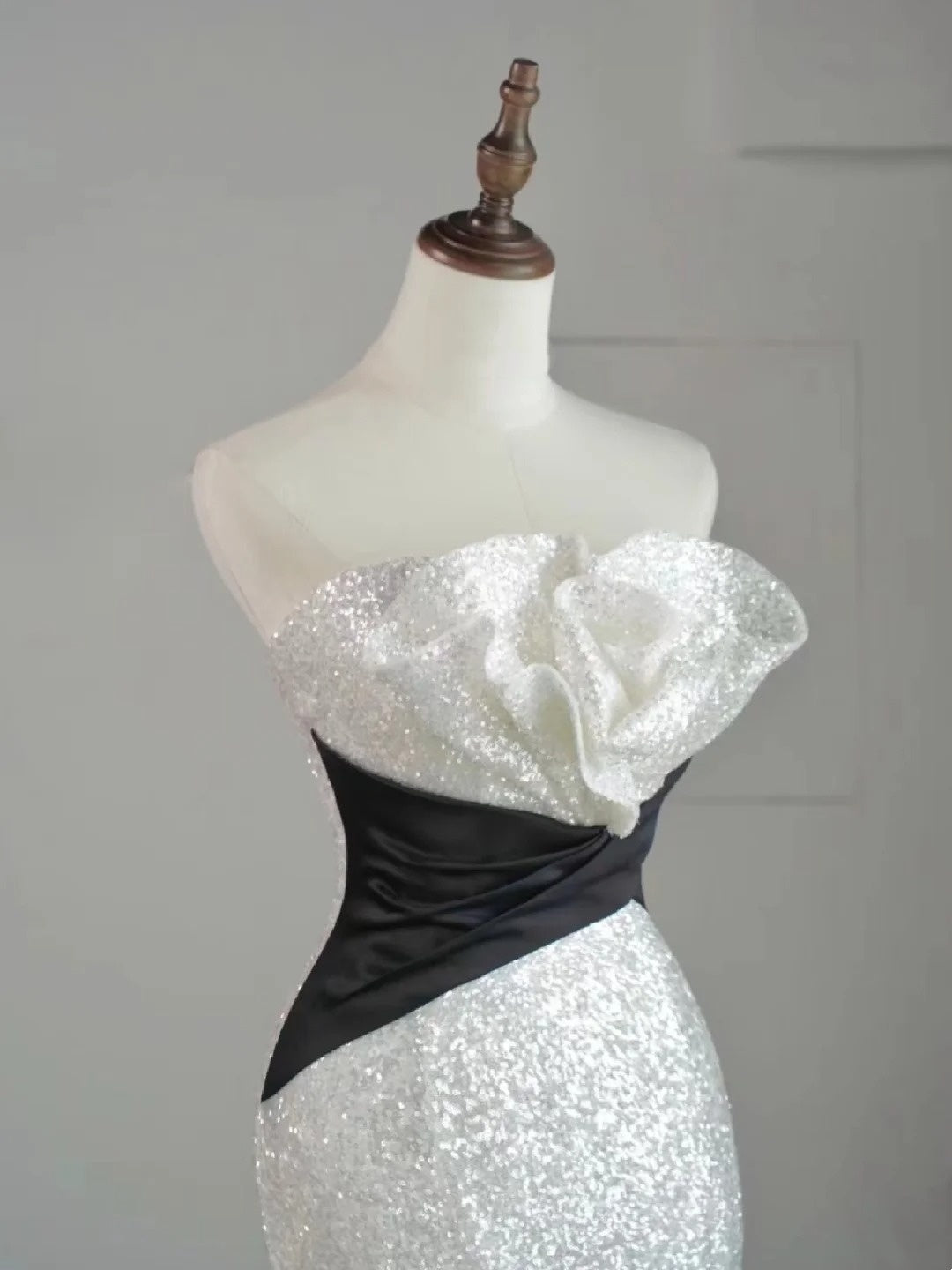 Beautiful Mermaid Strapless White Sequin Long Prom Dresses Formal Gowns Inspo Evening Outfit N236