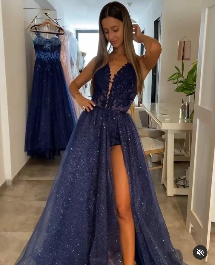 A-line V Neck Spaghetti Straps Long/Floor-Length Tulle Prom Dresses With Appliqued Glitter Split Left AB913
