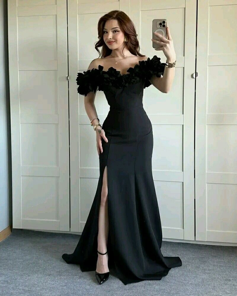 Schlichtes, schulterfreies, schwarzes Meerjungfrauen-Abendkleid mit Schlitz, langes, formelles und elegantes Ballkleid, elegantes Partykleid für schwarze Mädchen AB2090