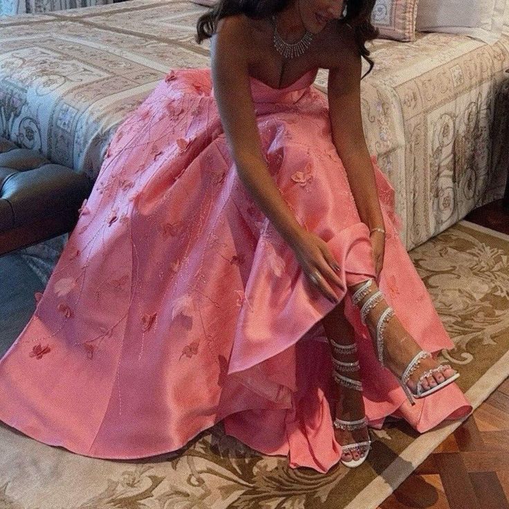 Robe de bal longue rose en satin à décolleté cœur et perles florales, coupe trapèze, idéale pour un anniversaire ou une soirée formelle (Vestidos De Dia AB490)