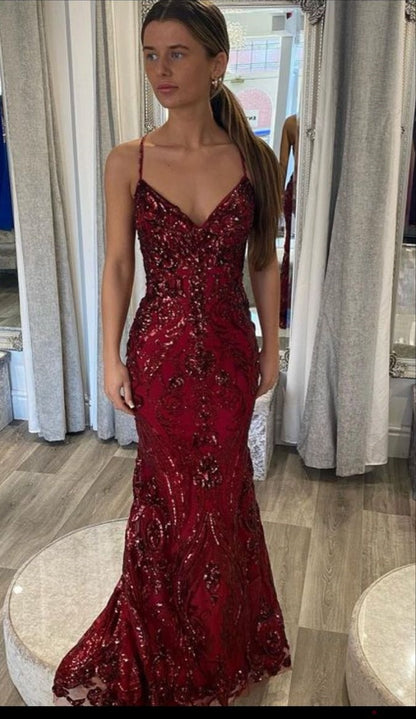 Glitzerndes Meerjungfrauen-Abendkleid mit Spaghettiträgern, burgunderroten Pailletten und langem Rock, Partykleid für Damen AB1478