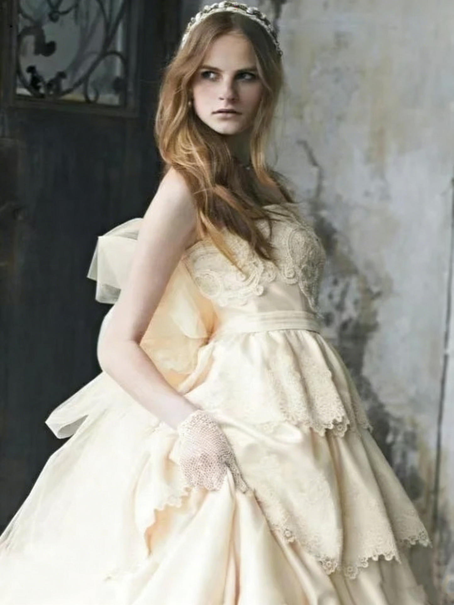 Robe de bal vintage années 70, bustier, couleur champagne, ornée d'appliqués en dentelle, robe de mariée féerique N1318