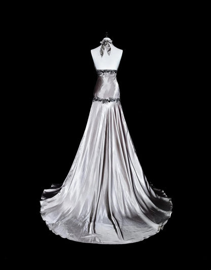 Vintage-Abendkleider, ästhetisches Meerjungfrauen-Neckholderkleid, silbergrauer Taft, klassisches Partykleid mit Kristallen und Strasssteinen, N2000