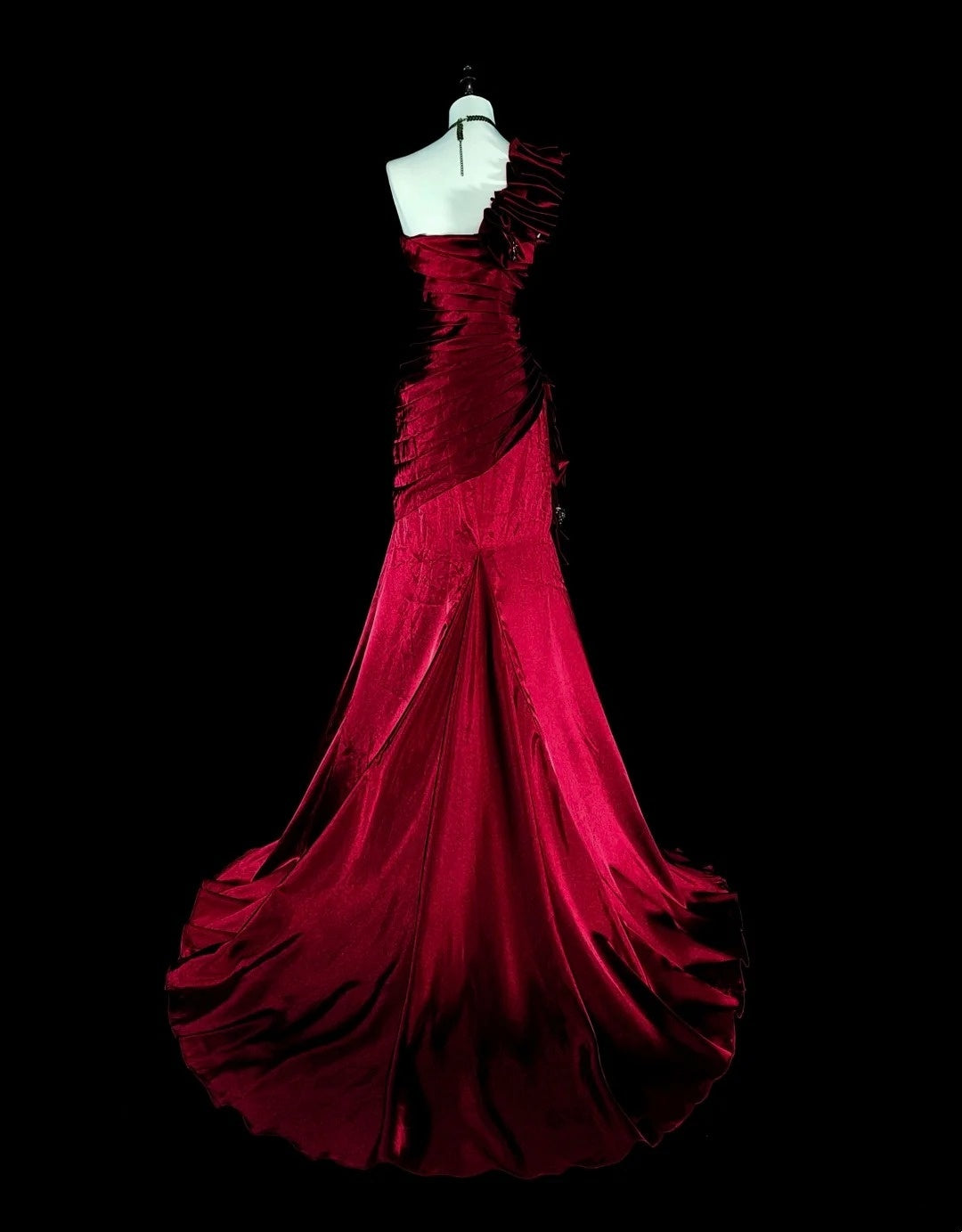 Vintage Meerjungfrauen-Abschlussballkleider One Shoulder Dunkelburgunder Satin mit Perlenstickerei 90er Jahre Langes Abendkleid N2710
