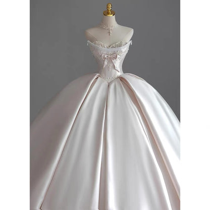 Robe de mariée longue en satin, décolleté en cœur, sans manches, coupe ajustée, corset, RB2092
