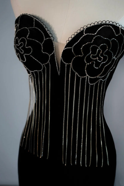 Robe de soirée sirène modeste en velours noir à décolleté cœur pour adolescentes, idéale pour le bal de fin d'année (N1178)