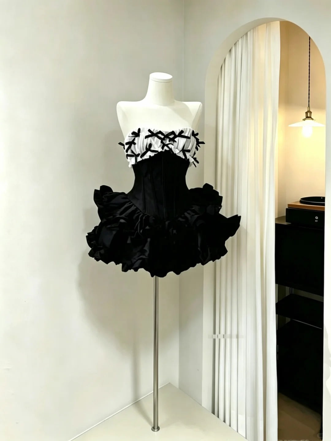 Robe de bal bustier noire courte pour adolescentes, mini, inspiration pour la promotion, tenues d'anniversaire pour les 18 ans, robes de bal de promo RB3978