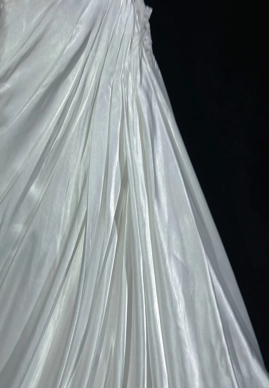 Robes de Bal Vintage Sirène Asymétrique Blanches avec Appliques Volants Satin Années 90 Robe de Soirée Formelle N2589