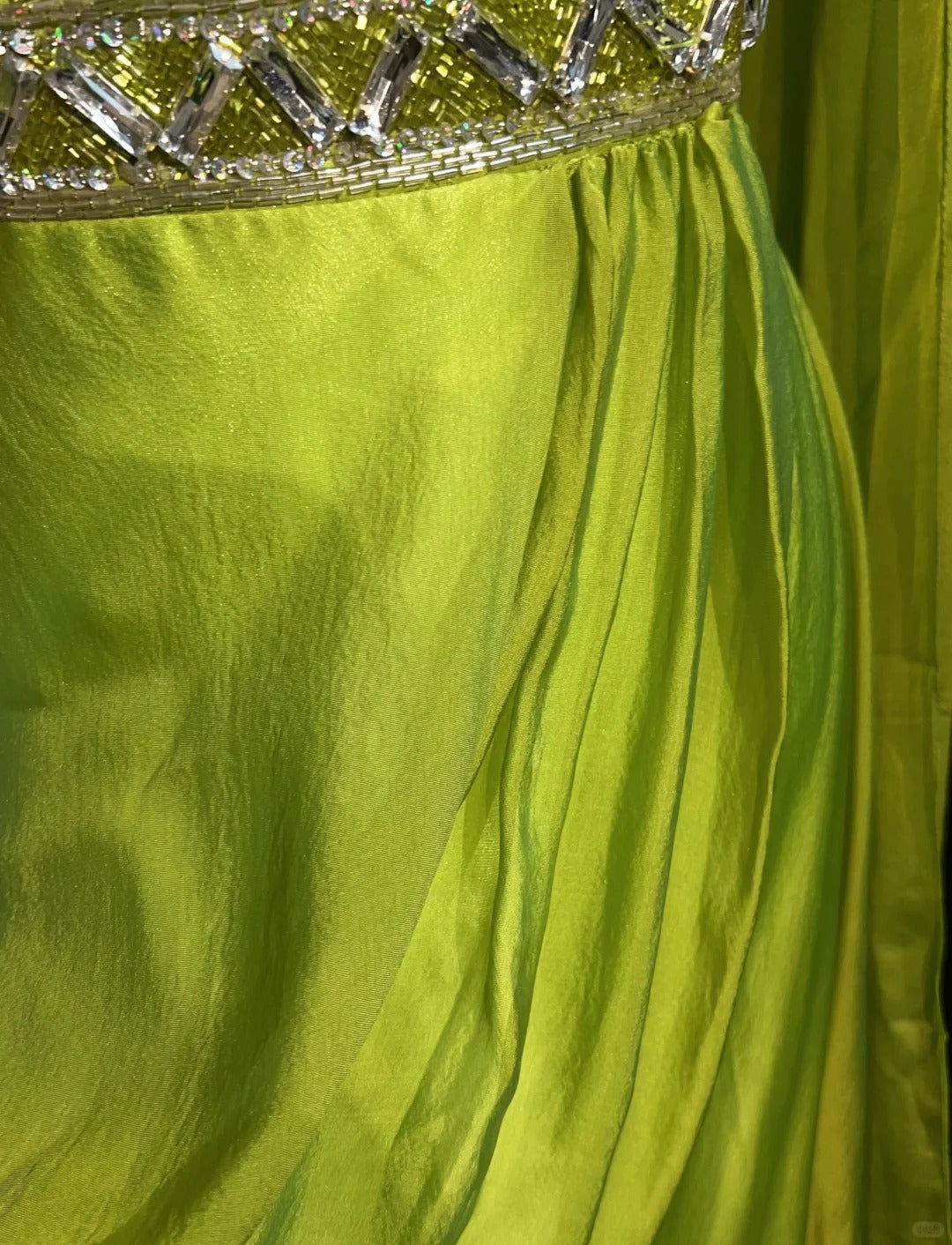 Vintage 90er Abschlussballkleider A-Linie Trägerlos Grün Chiffon Mit Plissiertem Umhang Formelle Abendkleidung N3852