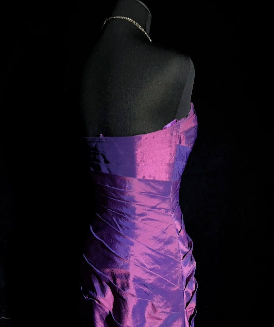 Vintage Prom Dresses 90er Meerjungfrau Trägerlos Lila Satin Mit Stufenrock Lang Semi-Formal Abendmode N3661