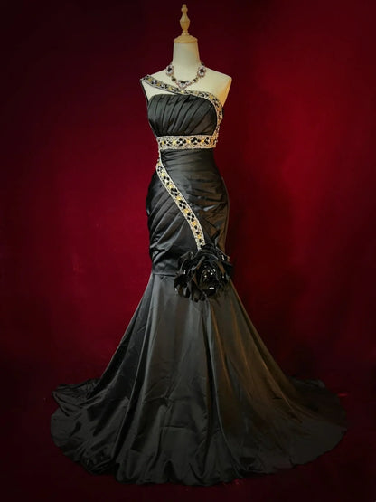 Robes de bal vintage Sirène Asymétrique Satin Noir Années 80 avec perles Tenues de soirée longues N3905