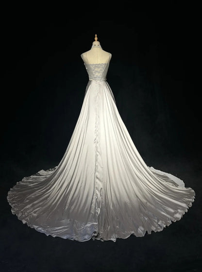 Vintage Abschlussballkleider A-Linie Silber Satin V-Ausschnitt mit Perlenbesatz Langes Abendkleid N2454