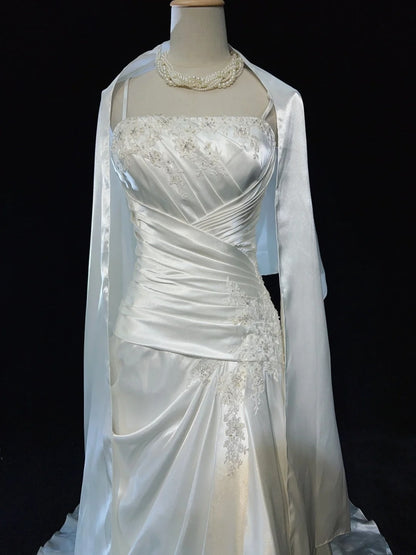 Robes de mariée uniques sirène, fines bretelles, ivoire avec appliques volantées, longue robe de mariée N3631