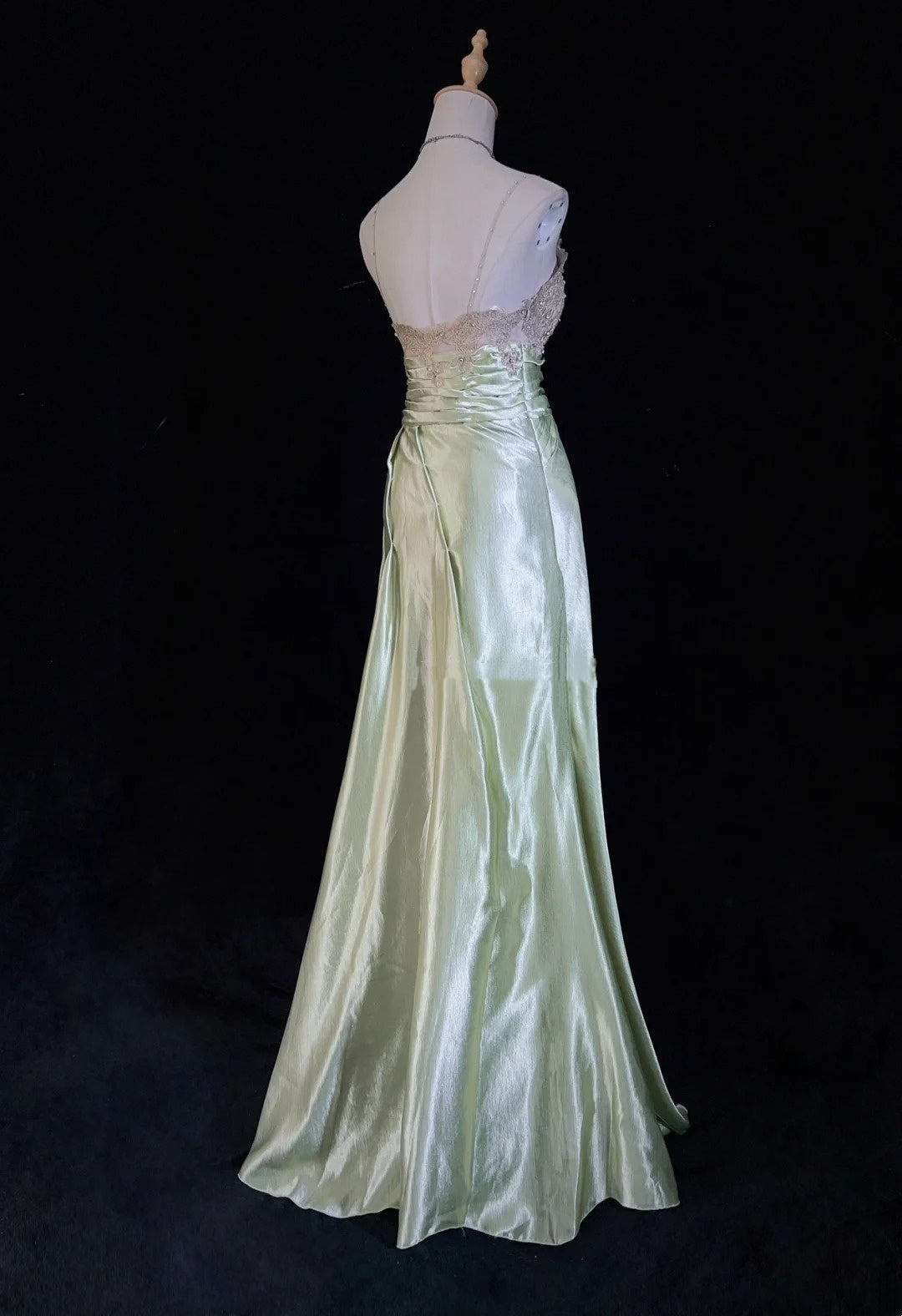 Elegante Ballkleider-Inspo Meerjungfrauen-Spaghettiträger Salbeigrüner Satin mit Spitzenperlen für Damen, formelles Kleid N3230