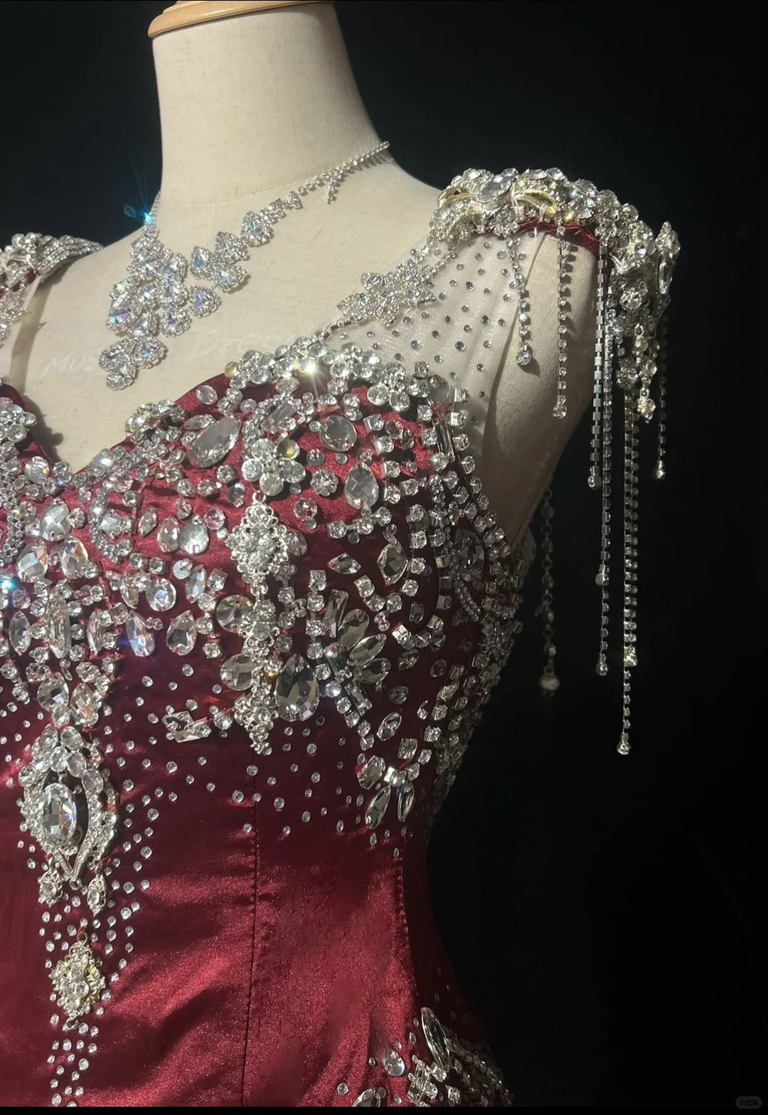 Vintage Prom Dresses 80s Mermaid Straps Burgundy Satin Long With Silver Beading Evening Formal Outfits RB5135