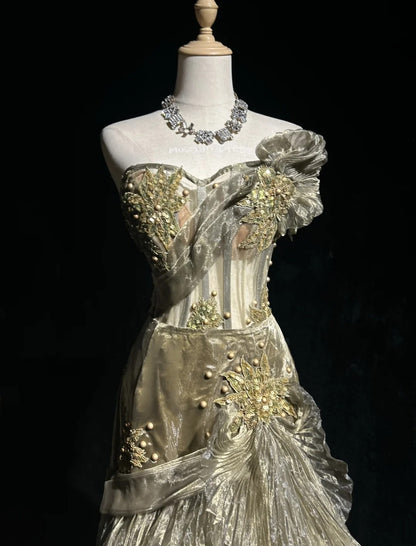 Robes de bal gothiques glamour Robes de soirée sirène sans bretelles en organza vert sans manches avec volants Robe de soirée semi-formelle N3795