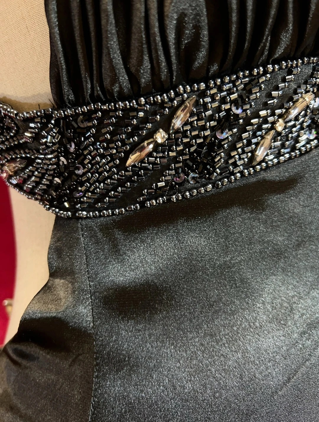 Vintage Abschlussballkleider Meerjungfrau Spaghetti-Träger Black Tie Kleid Ärmellos Taft 90er Langes Abendkleid N2882
