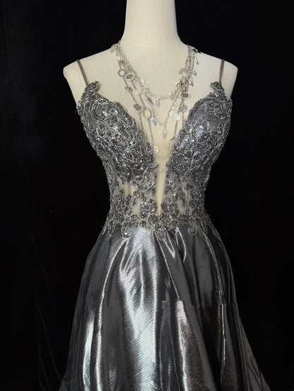 Süße A-Linien-Spaghettiträger-Kleider in Grau mit Spitze für Damen, kurze Geburtstagskleider, Mini-Homecoming-Outfits N3344