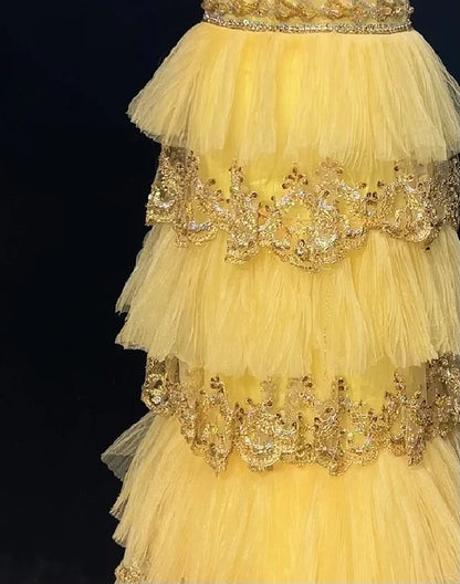 Vintage Abschlussball Ästhetik Kleider A-Linie Quadratausschnitt Gelb Gestufte Lagen mit Perlen Lang Abendkleid N3060