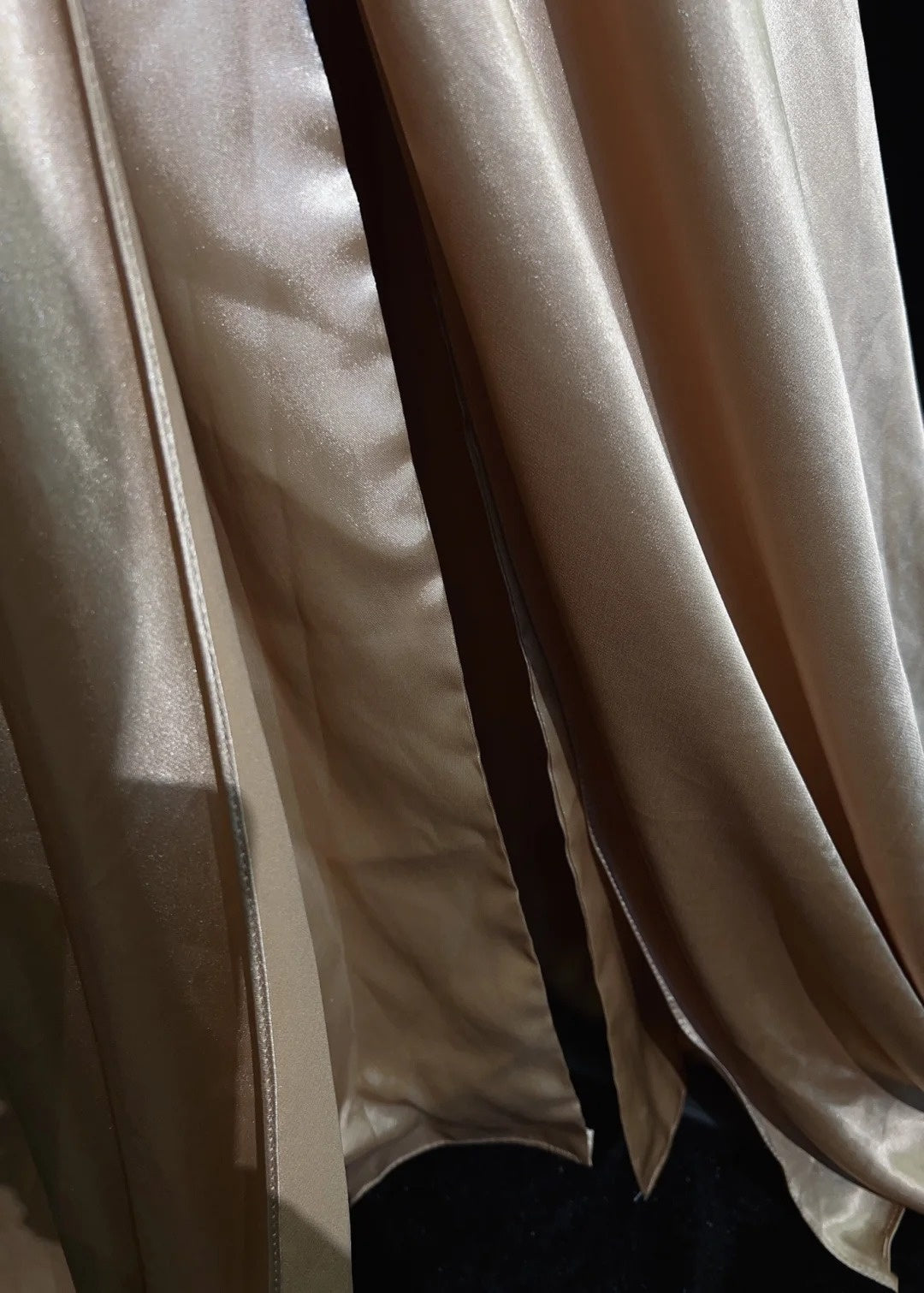Vintage Abschlussballkleider Inspo A-Linie V-Ausschnitt Gold Satin Lang 1990er Mit Perlen Abendkleider N3347