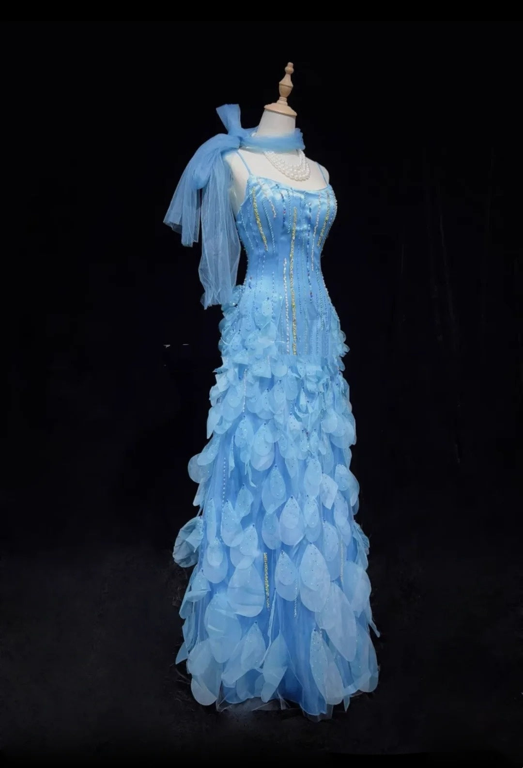 Robe De Soirée Longue De Bal De Promo En Chiffon Bleu Fourreau Chic À Bretelles Fines Et Corsage Perlé N2727