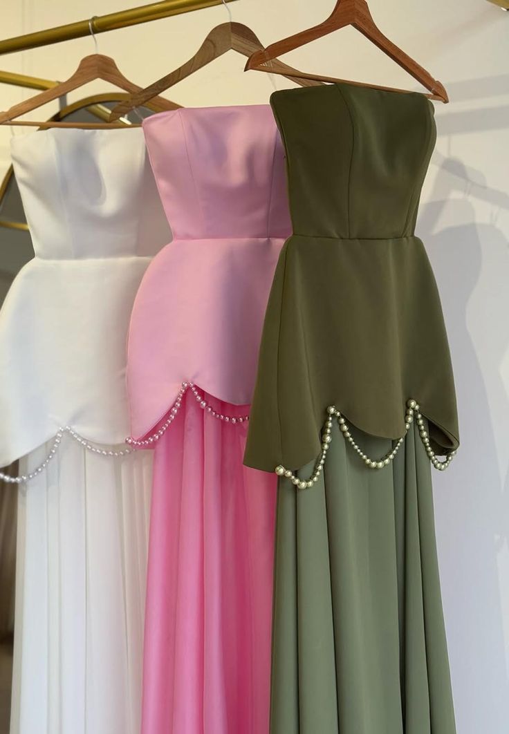 Attractive Yellow Prom Dresses Sheath Evening Gowns With Pearls Satin Formal Party Gowns AB400