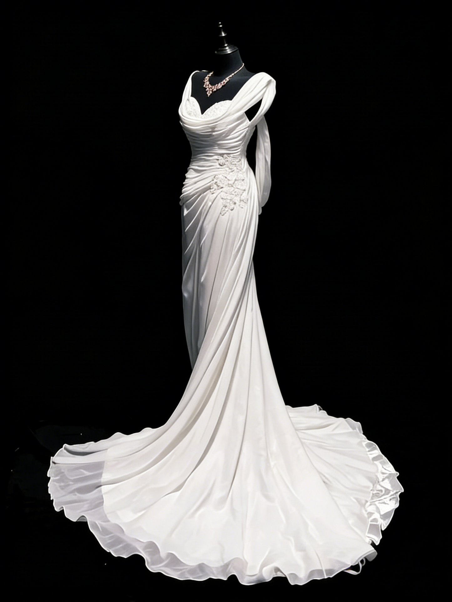 Vintage Brautkleid Meerjungfrauen-Stil, herzförmiger Schnitt, Chiffon, weiß, geraffte Spitze, langes Brautkleid, figurbetontes Brautkleid N1207