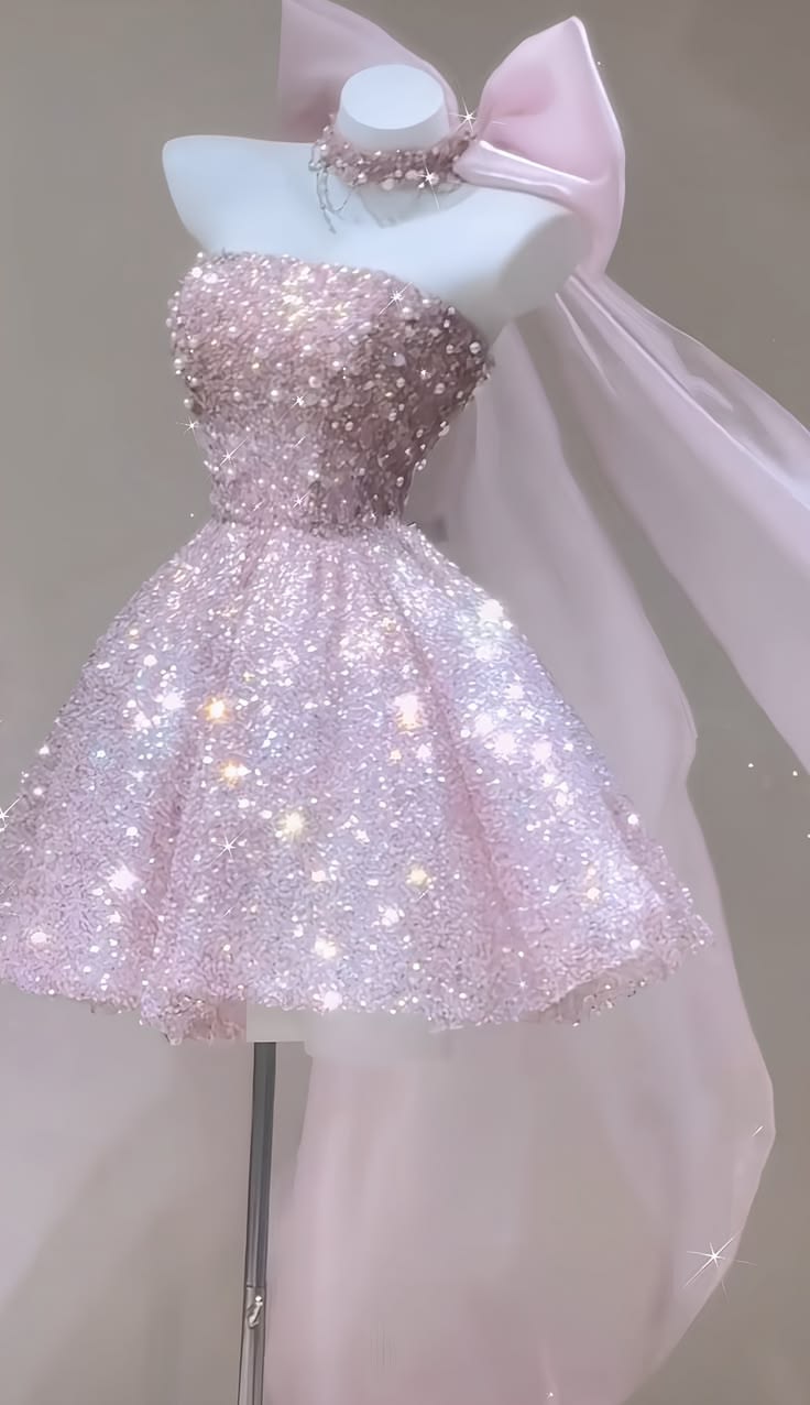 Hübsches Ballkleid Trägerlos Pink Pailletten Abschlussfeier Inspo Kurze 15. Geburtstag Outfits Heimkehrkleider RB3163